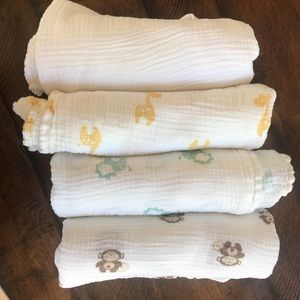 Aden + Anais Swaddle - 4pk - Safari Friends